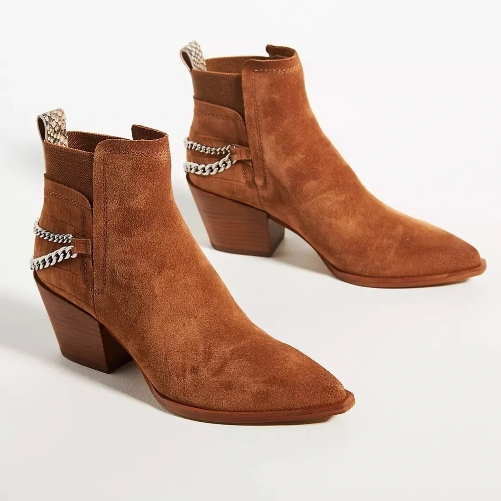 Women’s DOLCE VITA Shelah suede ankle boots- Size 6